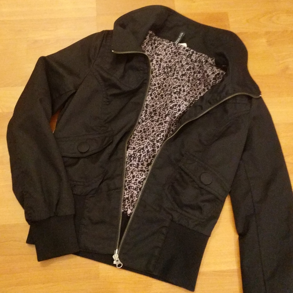 H&M black jacket with floral lining 6